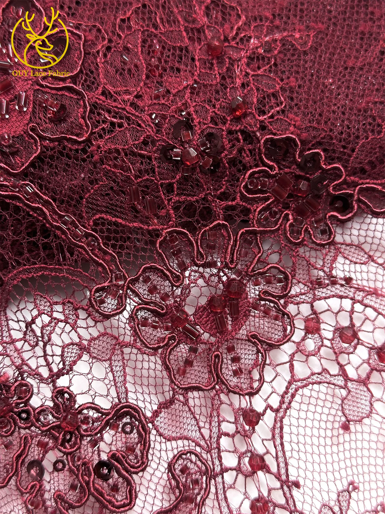 Hochwertiger Afrikanischer Pailletten-Spitzenstoff in Marineblau, Französischer Nigerianischer Perlen-Spitzenstoff, Ideal für Partykleider und Abendkleider – Detail 18
