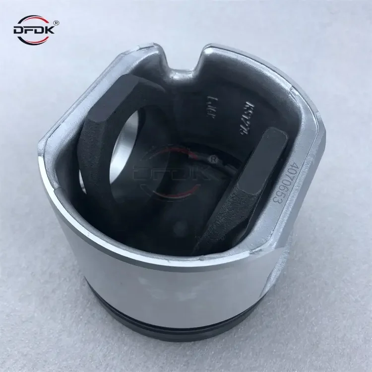 OEM أجزاء المحرك ذات الحجم القياسي M11 تنورة المكبس والتاج 4070653 لـ Cummmins ISM QSM11