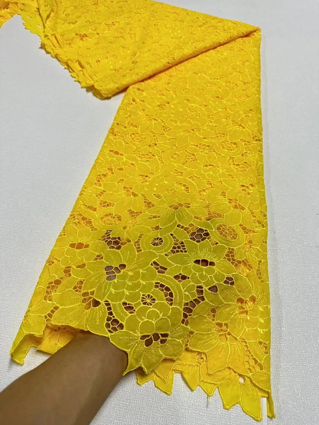 2024 High Quality African Guipure Cord Lace Fabric Nigerian Stones Water Soluble Lace Fabric For Sewing Women Dresses