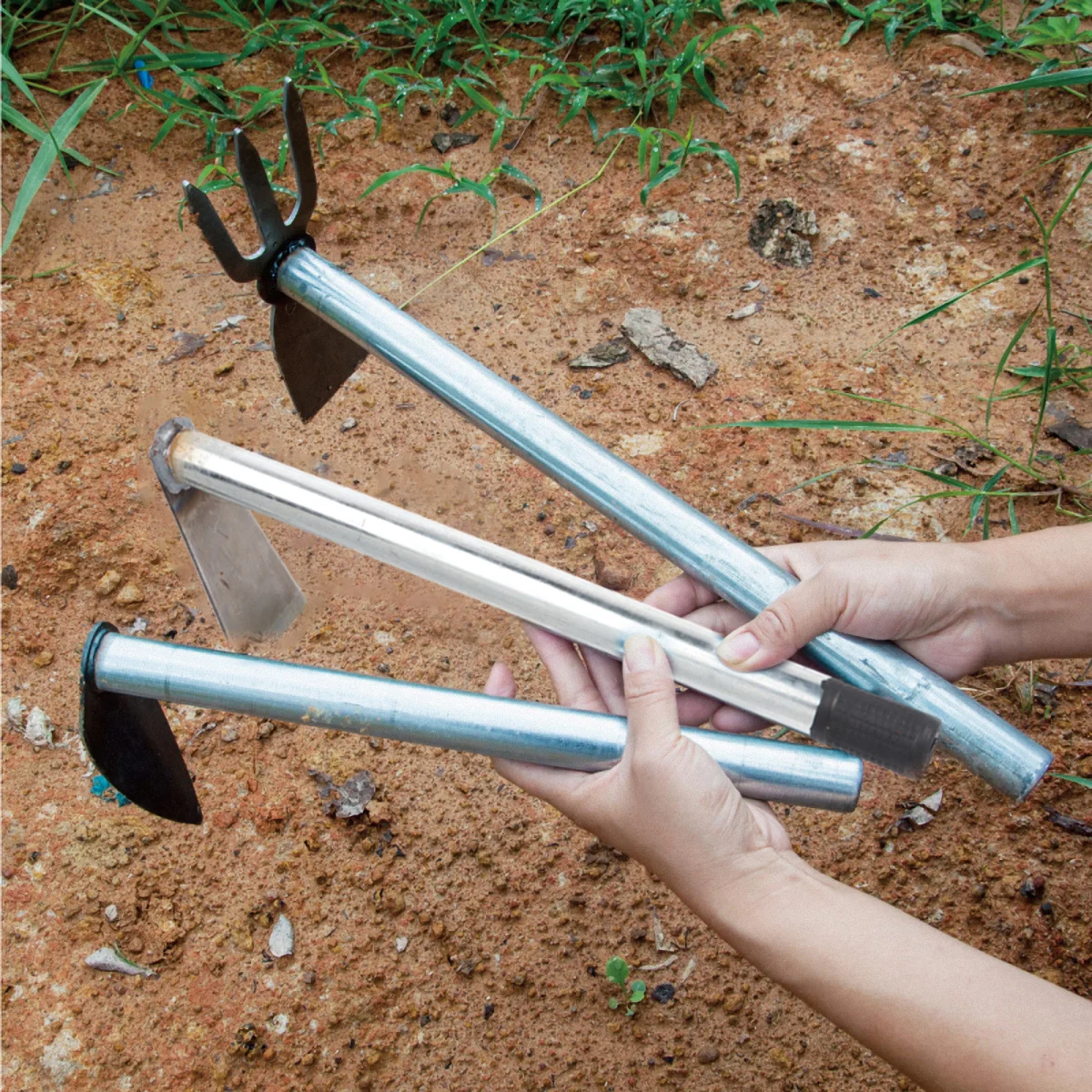 

2Pcs Stainless Steel Handheld Hoe Small Portable Garden Tool Durable Steel Handle Ergonomic Grip for Balcony Weeding Planting