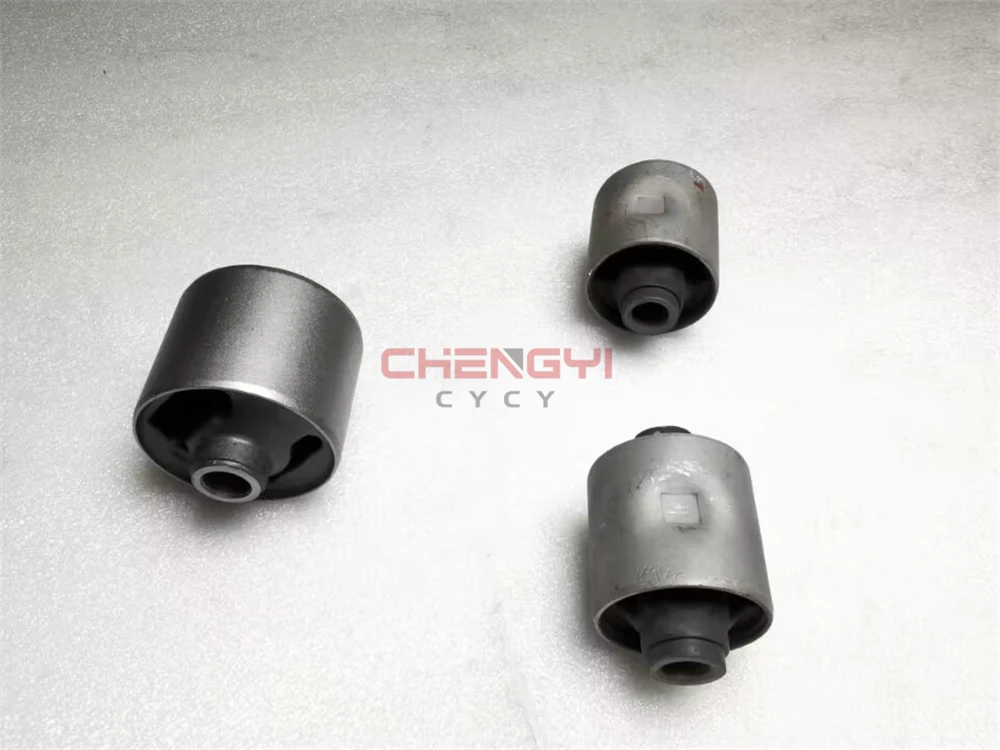 Front Differential Support Bushing Rubber Sleeve For Pajero Pinin H65W H66W H67W H76W H77W MB430694 MB672106