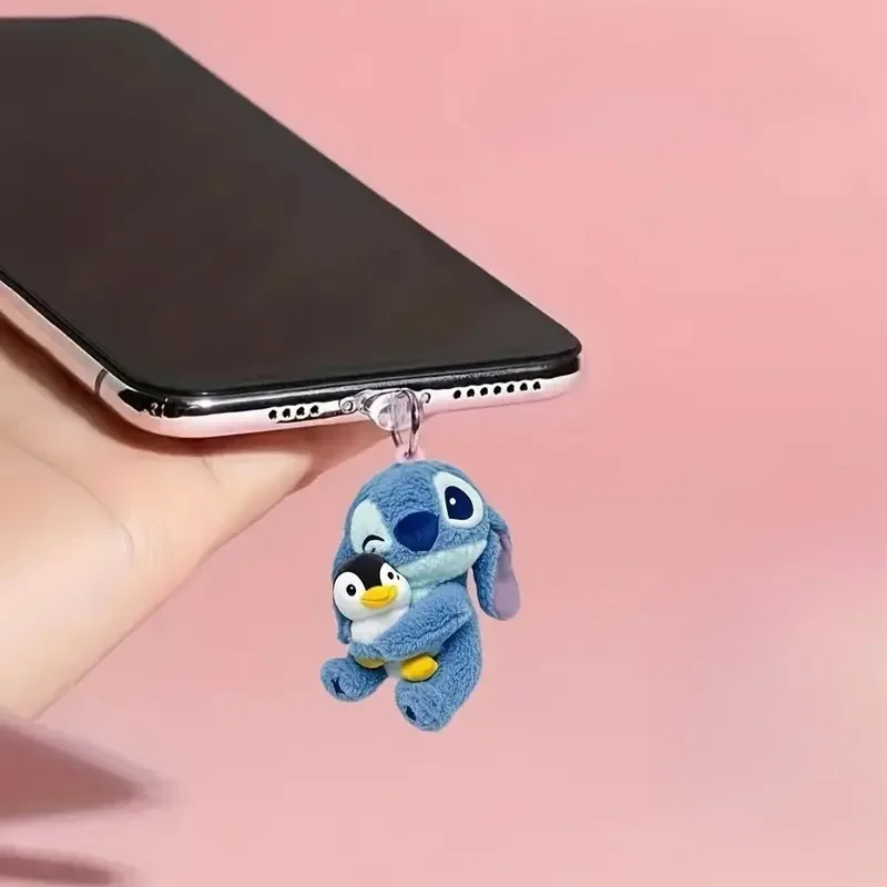 iPhone Type-Cに適した縫製電話ダストプラグ、新しいディズニーステッチ2D飛行機型Type-C充電ポートダストプラグ、装飾ギフト