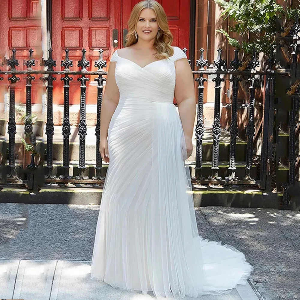 

Очаровательное плиссированное свадебное платье-русалка с классическим V-образным вырезом, рукавами-крылышками, длиной в пол, открытой спиной, шлейфом и пуговицами