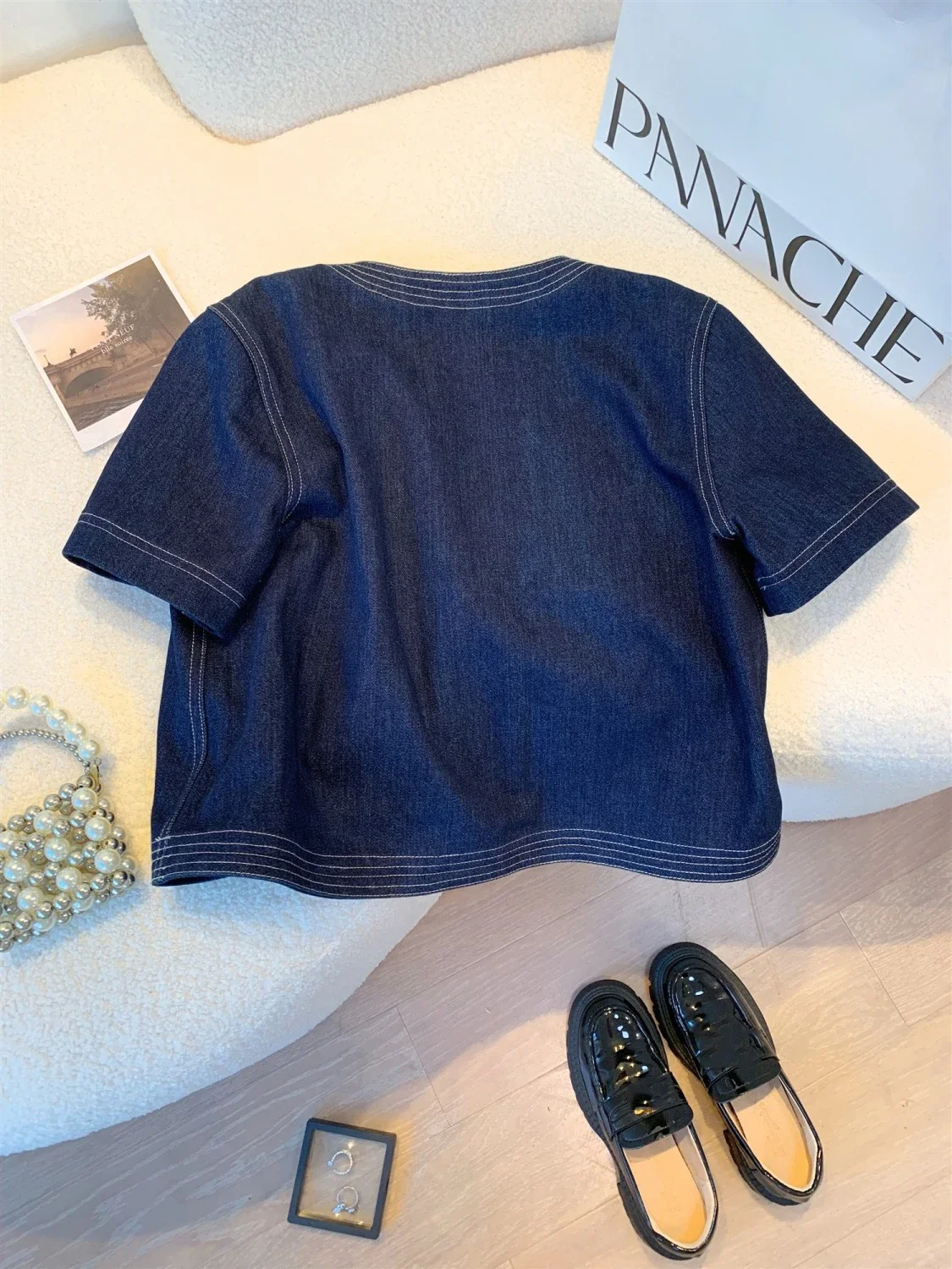 Retro denim manga curta para as mulheres 2025 verão novo francês elegante o pescoço moda único breasted solto curto topo