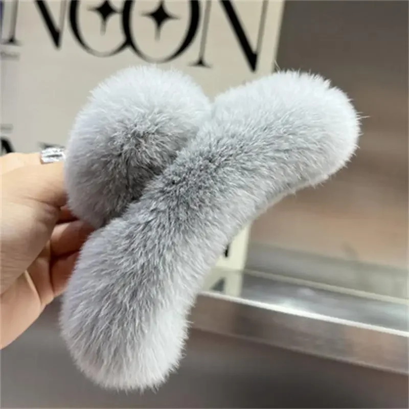 Winter Faux Fur Hair Claw For Women Girl Plush Hair Clip Barrette Crab Hairpin Back Head Ponytail Hair Accessories Headwear