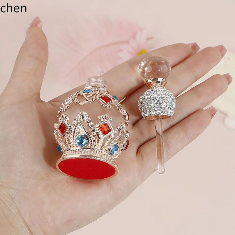 YFY  rhinestone-encrusted glass essential oil bottle - premium portable dubai fragrance bottle
