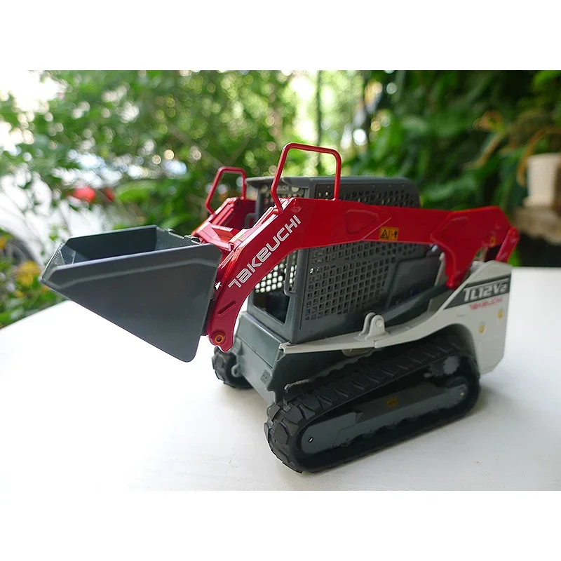 1:35 Scale Takeuchi Tl12v-2 Loader Skid Engineering Forklift Alloy Static Collection Model Ornaments Souvenir Metal Toys