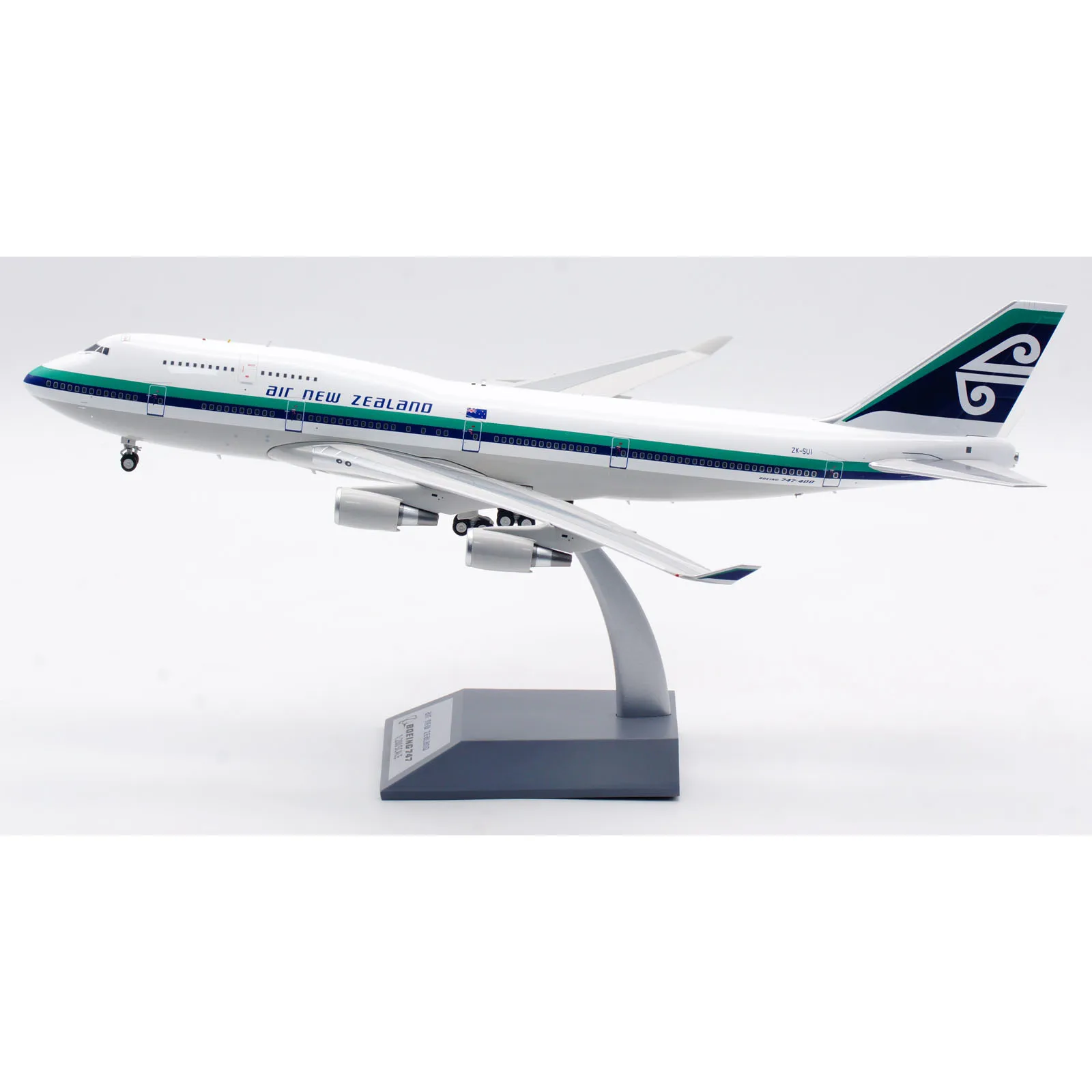 IF744NZ0423 Alloy Collectible Plane Gift INFLIGHT 1:200 Air New Zealand Boeing B747-400 Diecast Aircraft Jet Model ZK-SUI