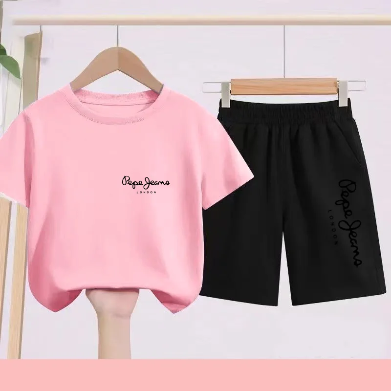 Suitable for Children Aged3to12This T-shirt Set Includes a Soft Quick-drying Short-sleeved T-shirt and a Pair of Sports Shorts