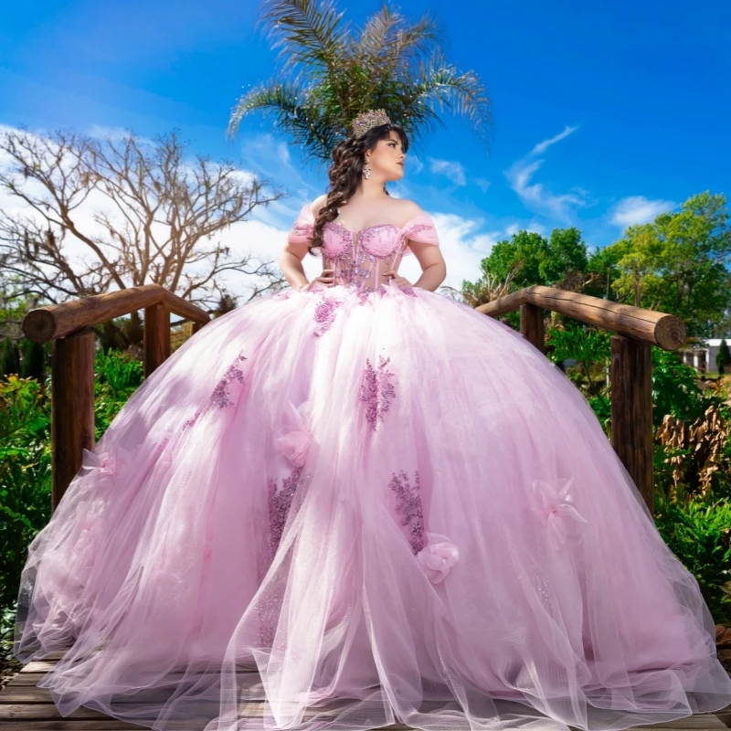 

Light Pink Shiny Ball Gown Quinceanera Dresses Applique Flower Beading Crystal Tull Corset Off Shoulder Sweet 16 Dress Vestidos