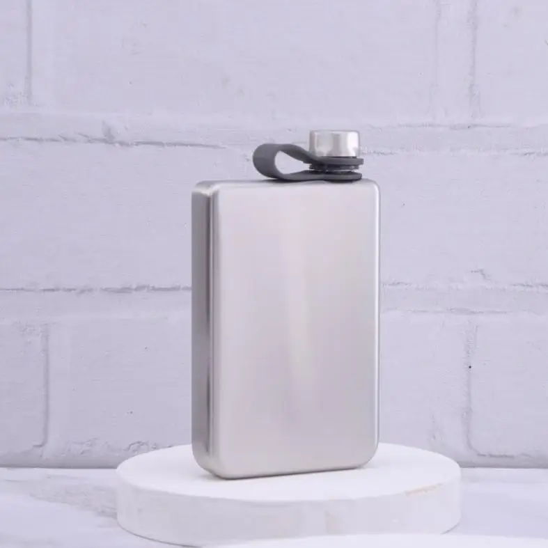 

Portable Metal Flat Water Bottle Outdoor Handheld Rectangular Steel Cold Water Wine Bottle Sl Cool Water Bottle