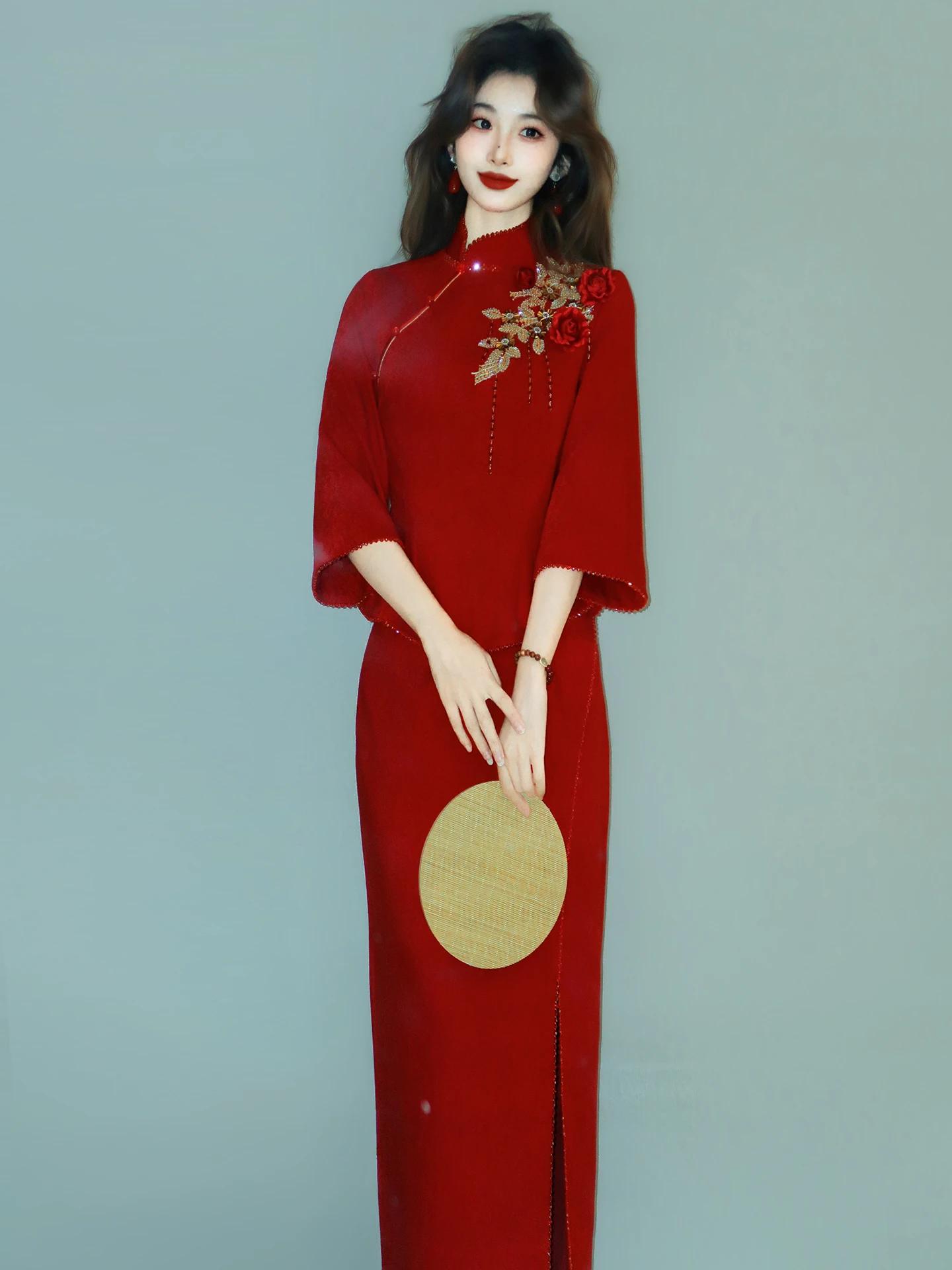 

Красное свадебное платье из шелка с узором снежинок, новое, в китайском стиле, для невест, класса люкс, для невысоких, создающее особую атмосферу