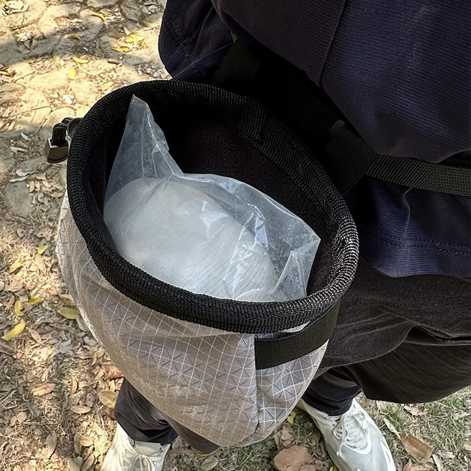 Chalk Bag for Rock Climbing Waterproof Portable with Adjustable Belt Indoor Rock Climbing Chalk Bag for Indoor Outdoor Sports