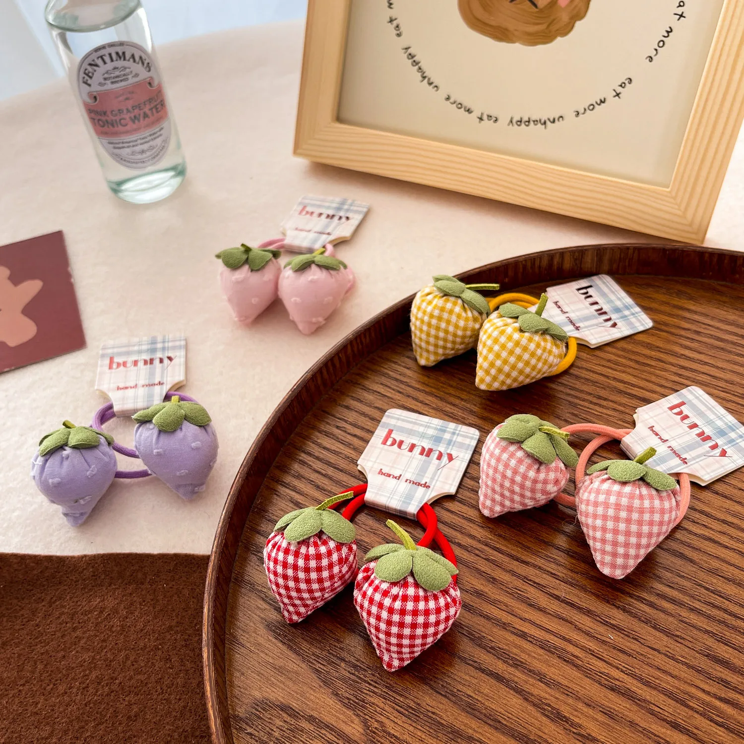 

Корейская клетчатая резинка для волос с клубникой, осенняя новинка, детские аксессуары для волос, фруктовая резинка для девочек, повязка на голову, двойной хвостик