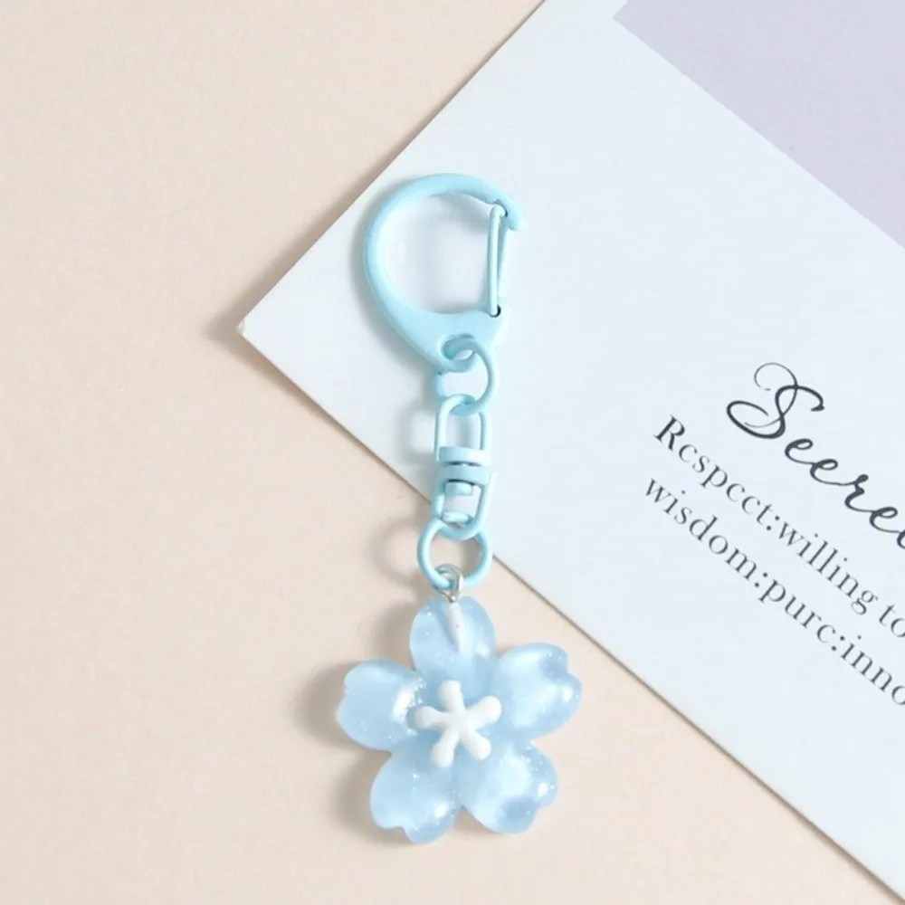 جديد الراتنج زهر الكرز المفاتيح الملونة DIY سيارة حلقة رئيسية الأزهار على ظهره الديكور