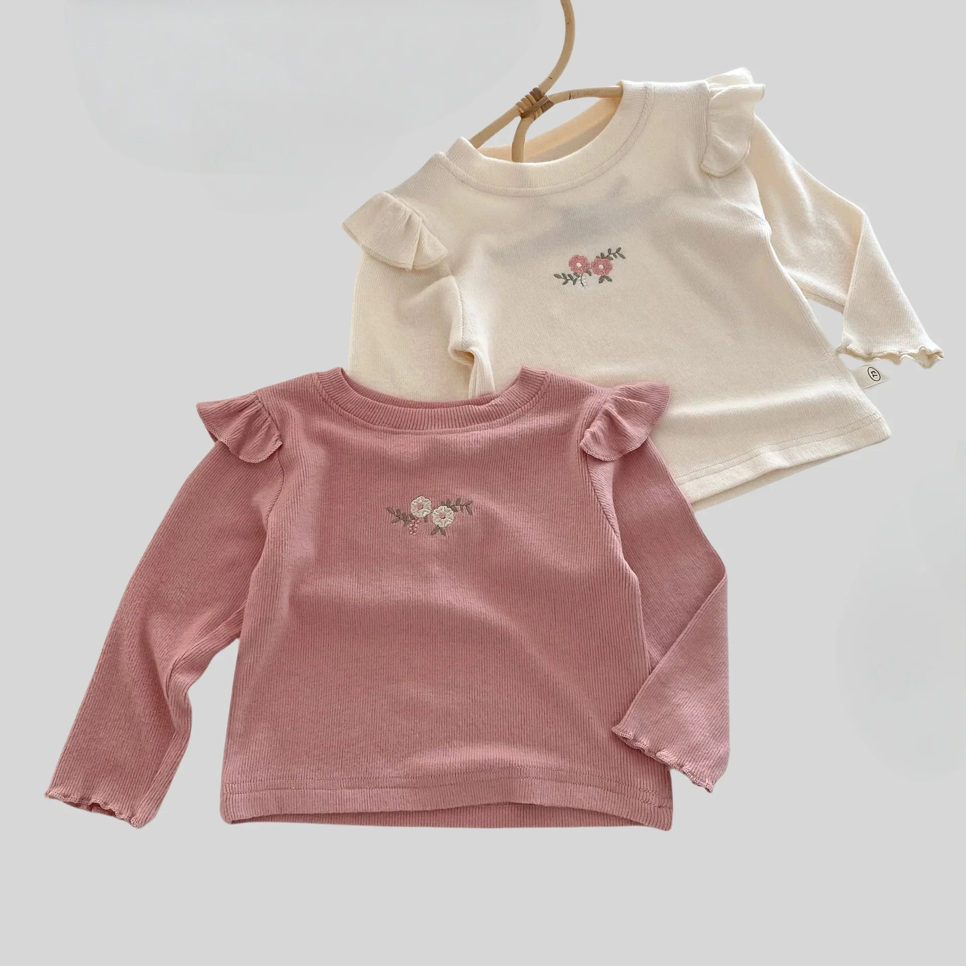 Koreanischen Stil 0-5Y Mädchen Kleidung Blume Gestickte Rüschen Langarm T-Shirt Herbst Kinder Nette Rundhals Basis Shirt