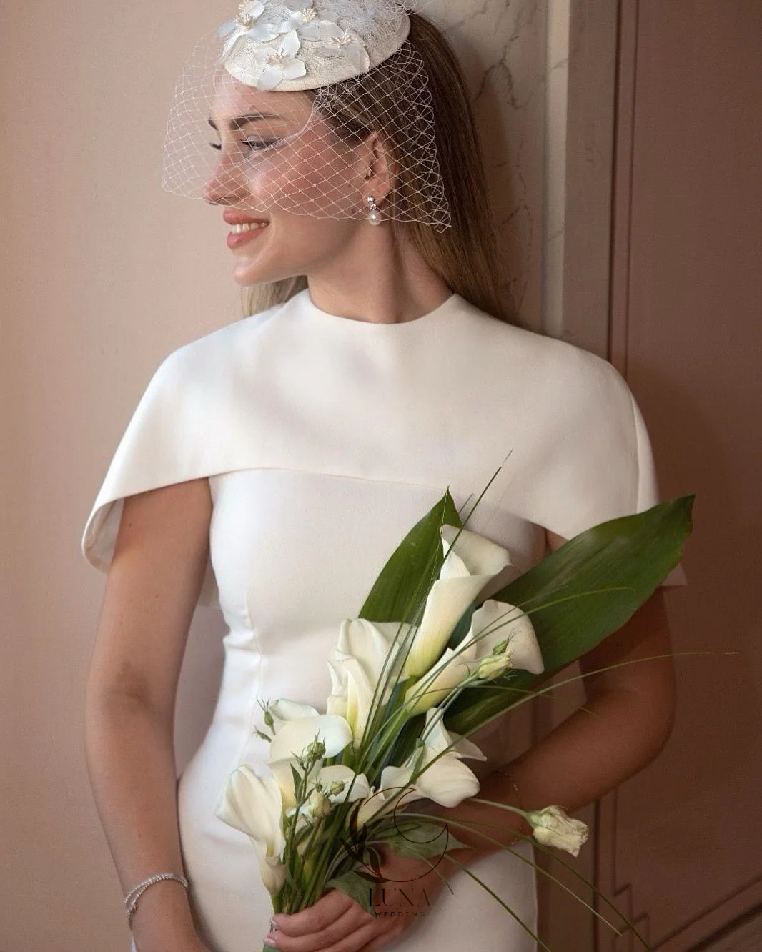 Luna Customized Crepe Simple Sheath Wedding Dresses Plain White Elegant Bridal Dress Cap Sleeves Robe De Mariée