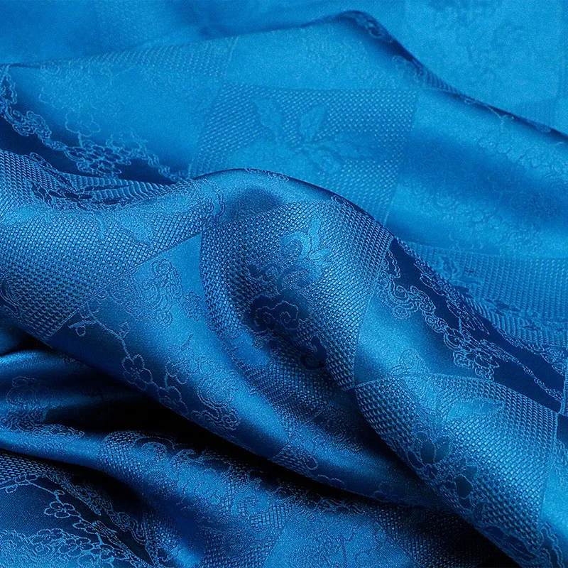 

The elegant and refined cheongsam Hanfu dress made of silk satin with hollowed-out jacquard fabric
