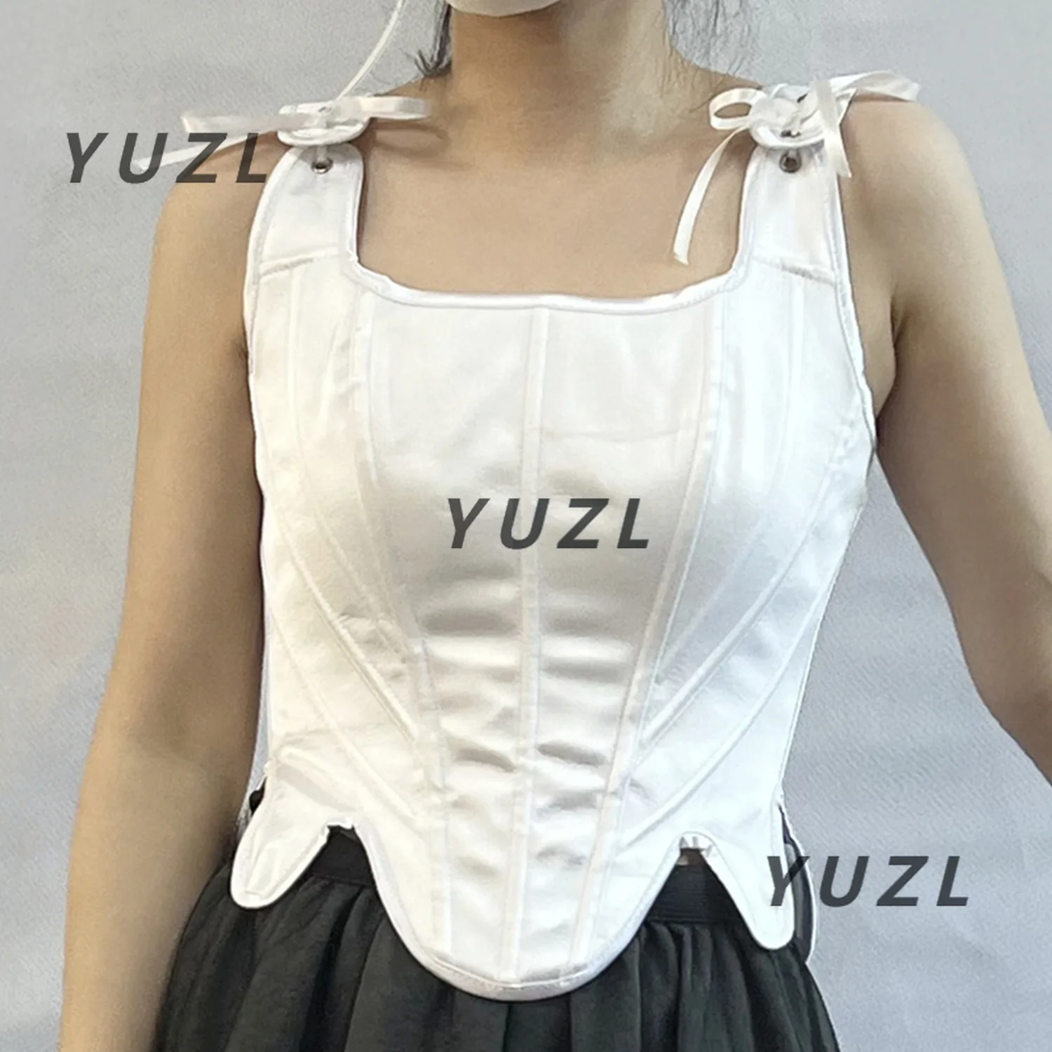 2025 neue französische Retro-Weste aus 3108 Satin, gestapelt mit Knochenkleidung für Damenoberbekleidung, Frühjahr 2022, neue europäische und amerikanische Cou