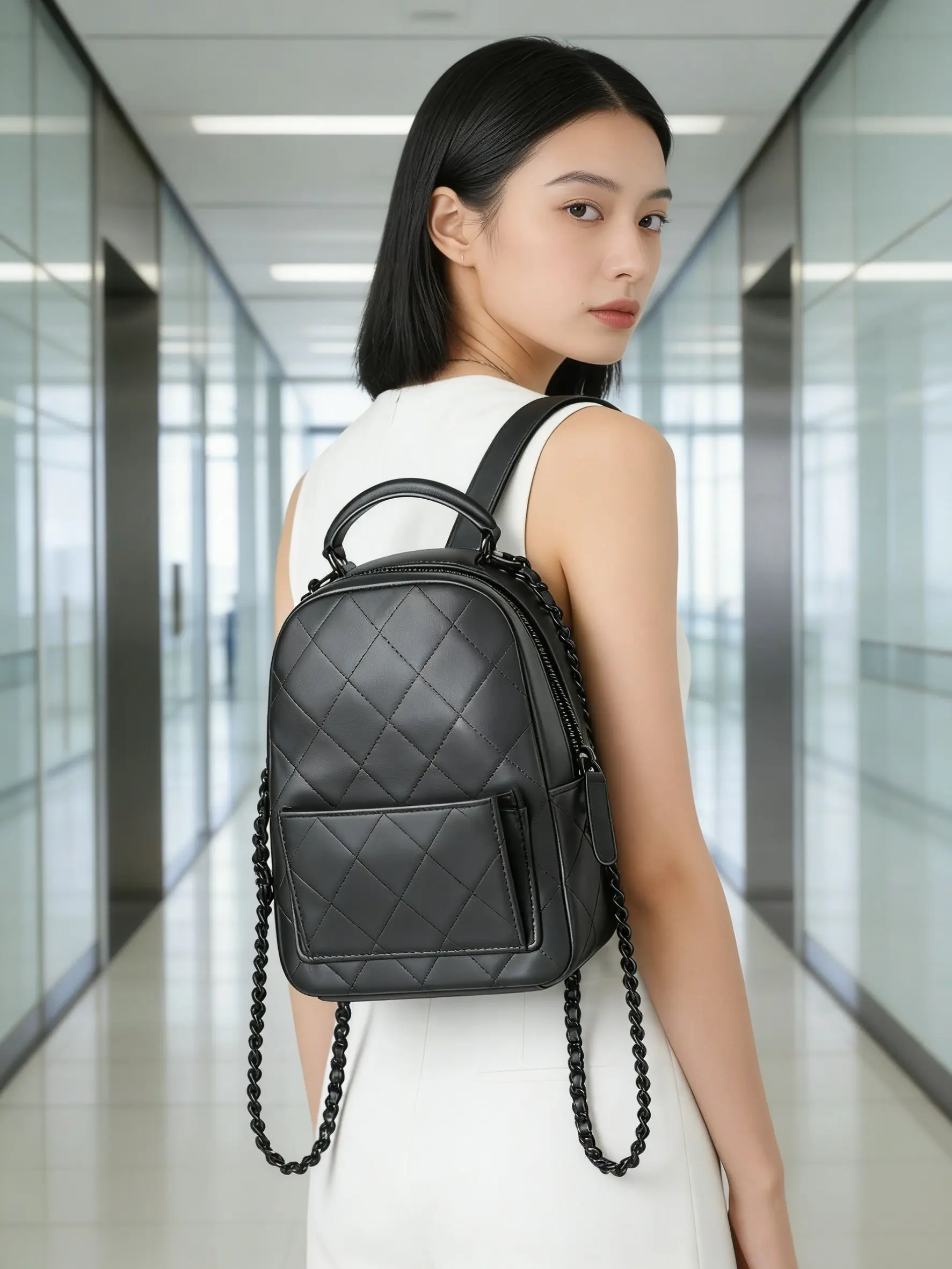 

New Fashion Genuine Leather Women's Backpack Luxurious Women's Genuine Leather Casual Backpack