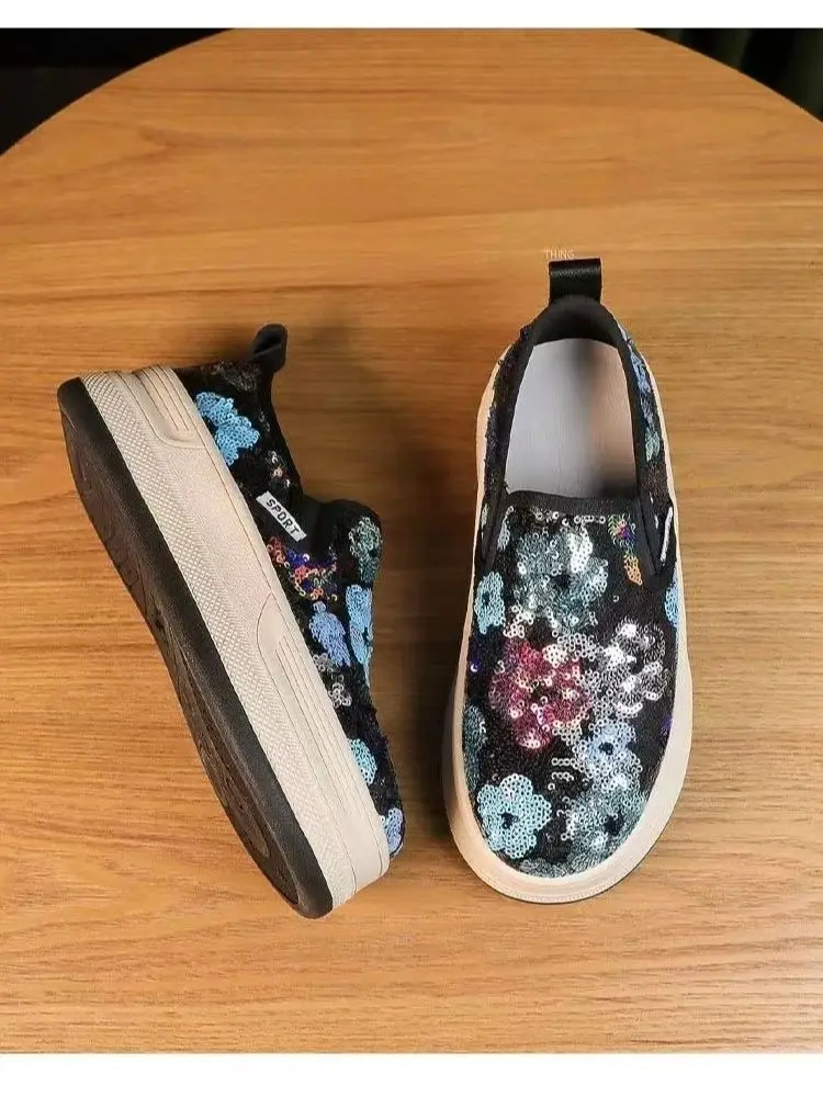 2024 New Woman\'s Spring Summer Casual Canvas Shoe Thick Sole Non Slip Flower Bling Slip-On Fashionable Loafers Shoes Board Shoes