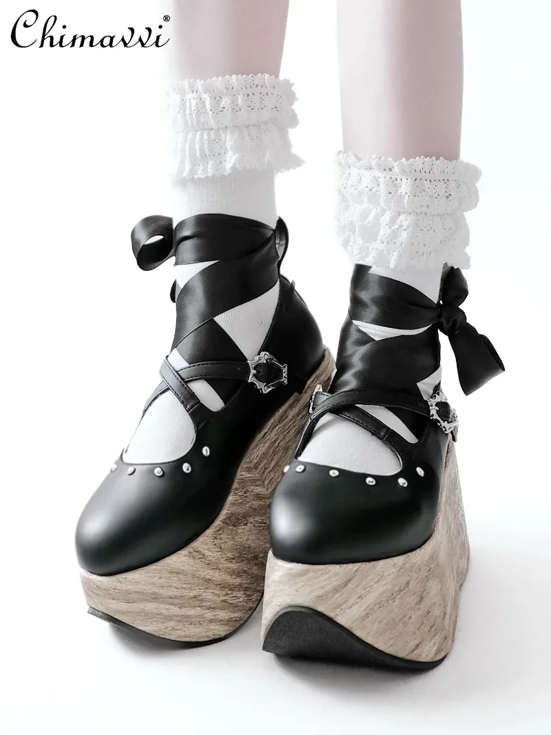 

Туфли-лодочки на толстой подошве в японском готическом стиле для темных девушек, новинка 2025, туфли-лодочки на шнуровке с крестом на Хэллоуин