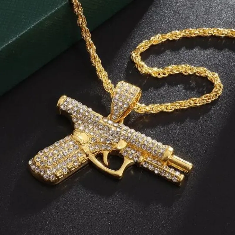 Fashion Personality Creative Exquisite Pistol Pendant Necklace Men Women Hip Hop Trend Jewelry