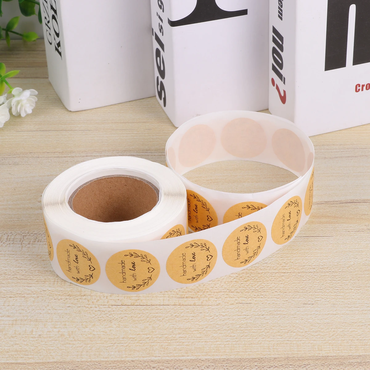 

2 Rolls Self Adhesive Stickers Decorative Packaging Sealing H made Labels Round Tags Cookie Bags Gifts Folder Labels