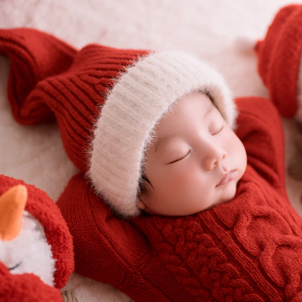 2026 Limited Edition Photography Costumes Winter Love Song Theme Professional Newborn Photography Props Baby Romper Santa Hat