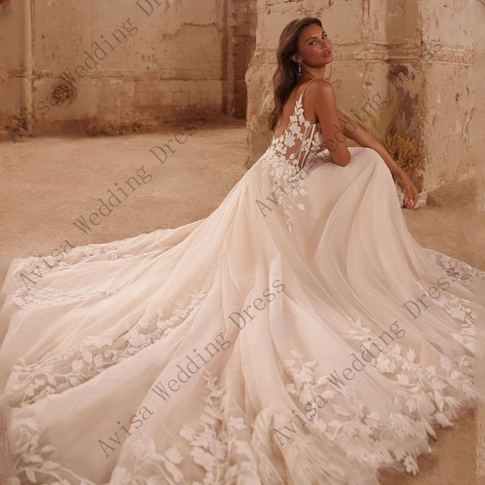 Elegante Spaghetti Straps Glitter Wedding Dress, V-Neck brilhante tule com Applique, Backless Lace Bridal Gowns