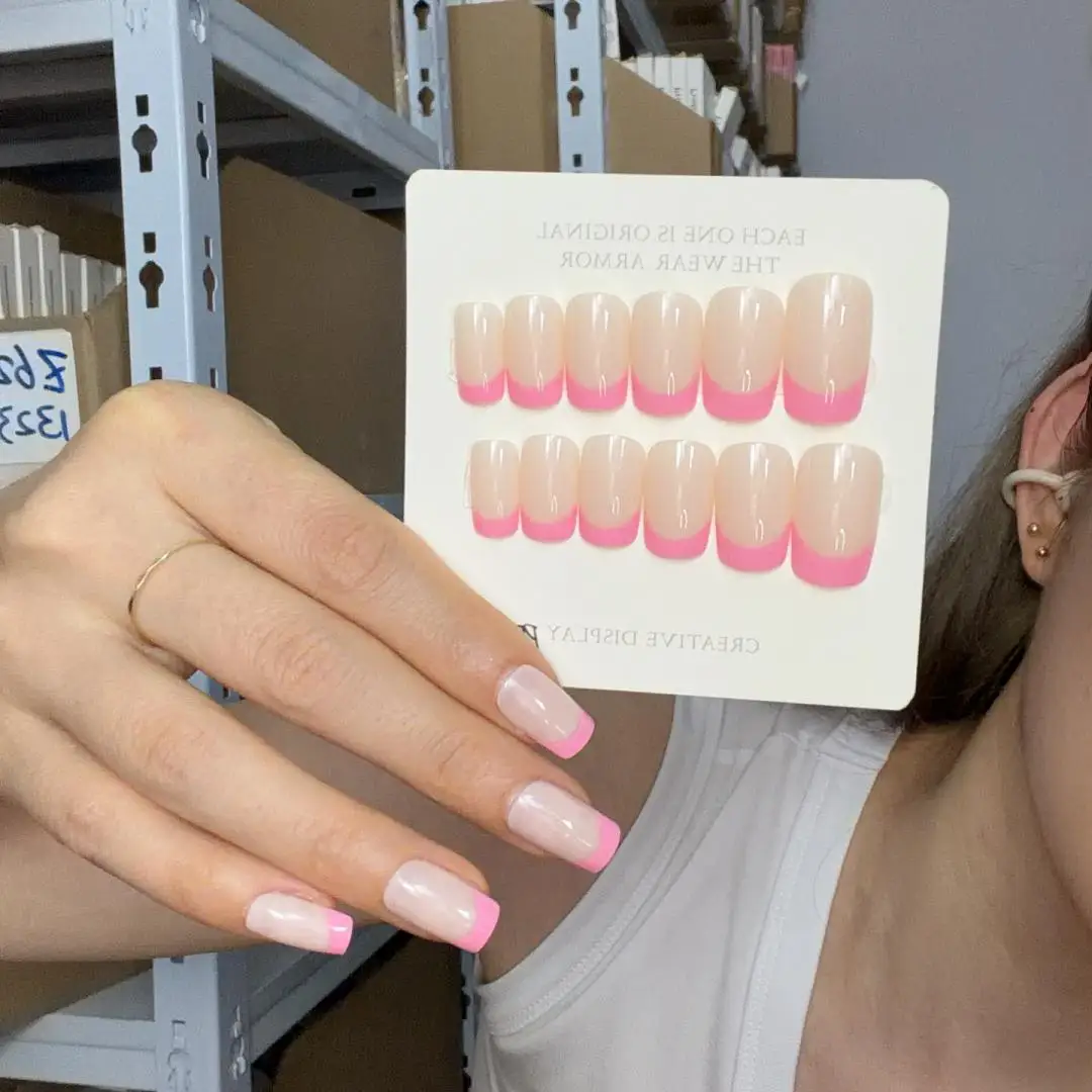 24Pcs/Box Short Artificial Acrylic False Nail Tips Removable and Reusable Press on Nails Set Euro-American French Fake Nails Art