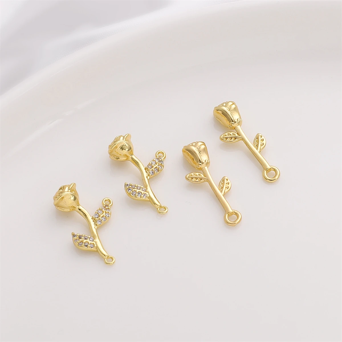 1pc 14K Gold Plated Brass Rose Flower Pendant Chic Fashion Connector Charms for Necklace Earring DIY Jewelry Making Accessories