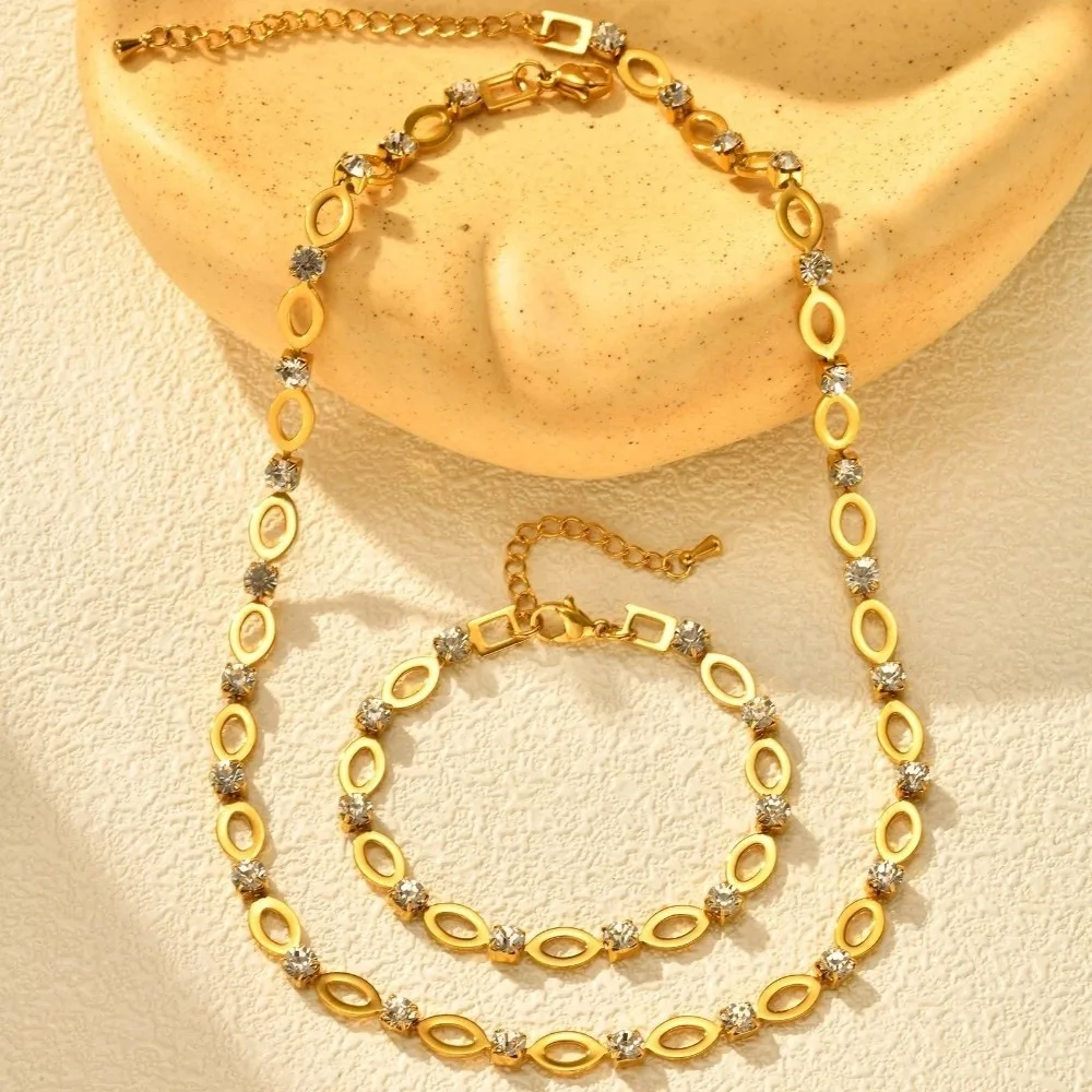 Oval Shape Geometric Bracelet Gold Color Shiny Finish Stainless Steel Bracelet Handmade Craft Hollow Design Zircon Bracelet