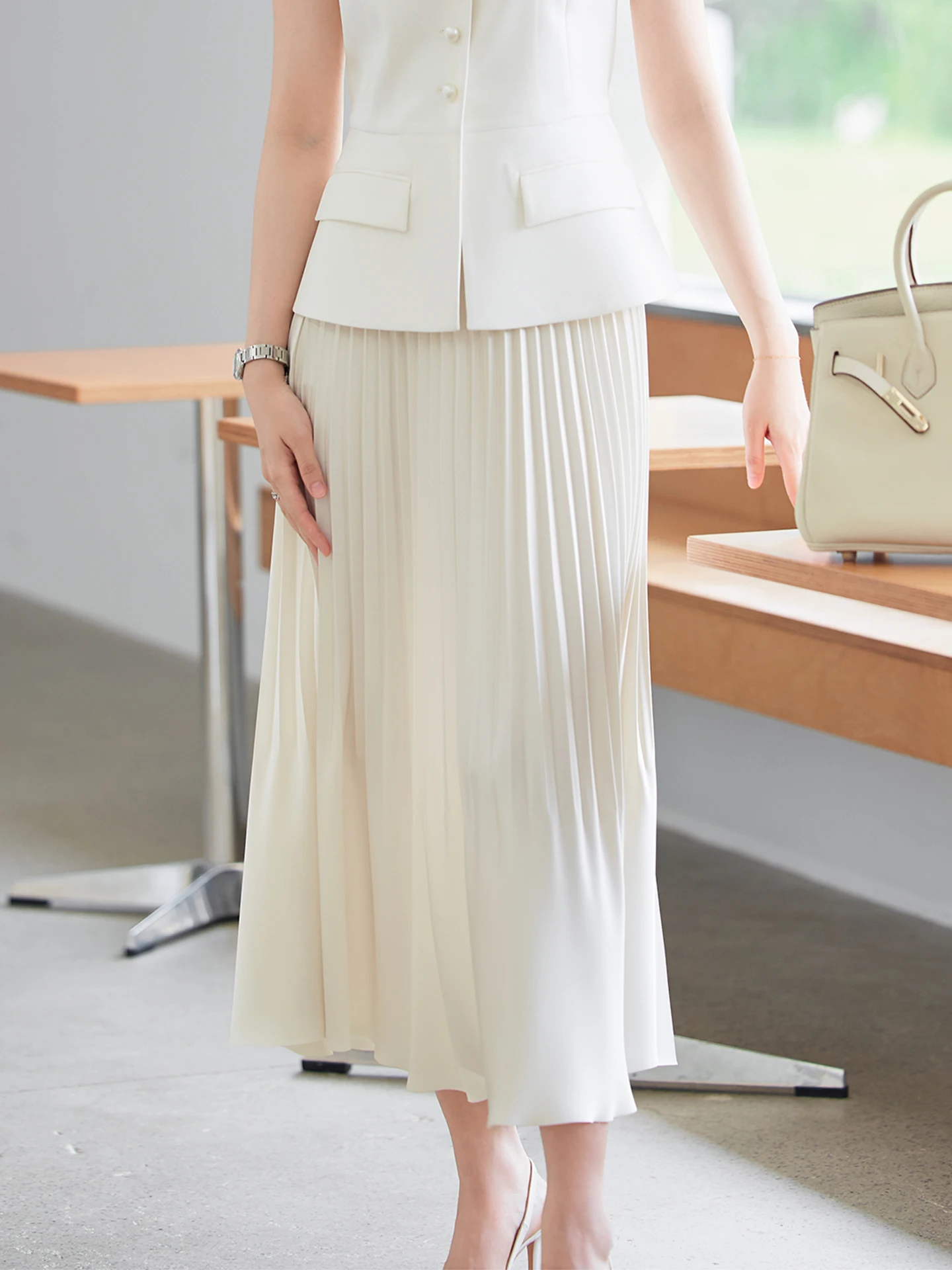 

Diisia 2025 New Sle Women's A-Line Midi Skirt Pleated Slimming White f-length Skirt Commute Simple High Waist Polyester