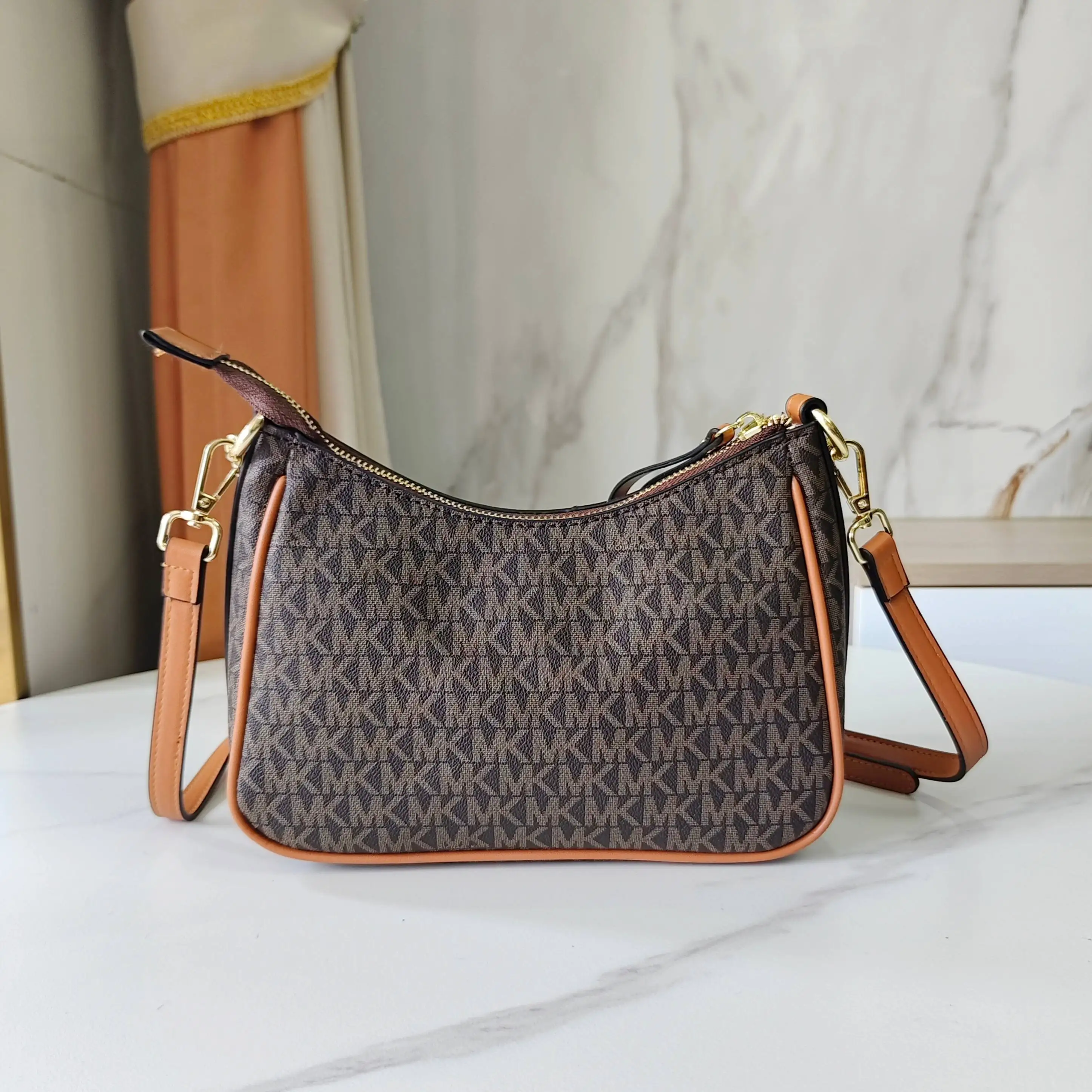 Brand New Stylish Design Michael Kors Women's High-Quality Leather Crossbody Shoulder Bag MK Classic Travel Bag Casual Multifunc