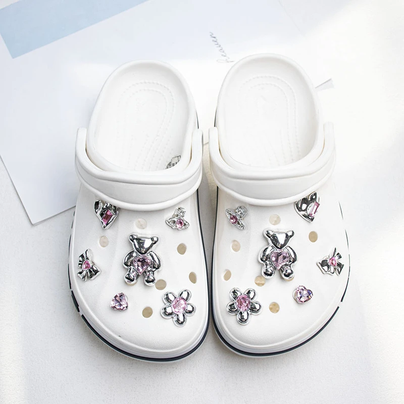 Hot New Cute Hole shoe Charms Brand Designer Shoes Charms Bling shoe Accessories Fashion rhinestone Buckle Shoe Decoration