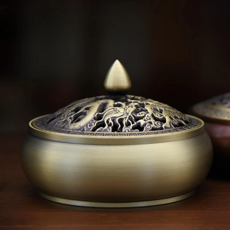 9*5cm Pure Brass Incense Burner with Lid Flat Bottom Three Legs Incense Burner Copper Decorative Item Household about 200 Grams
