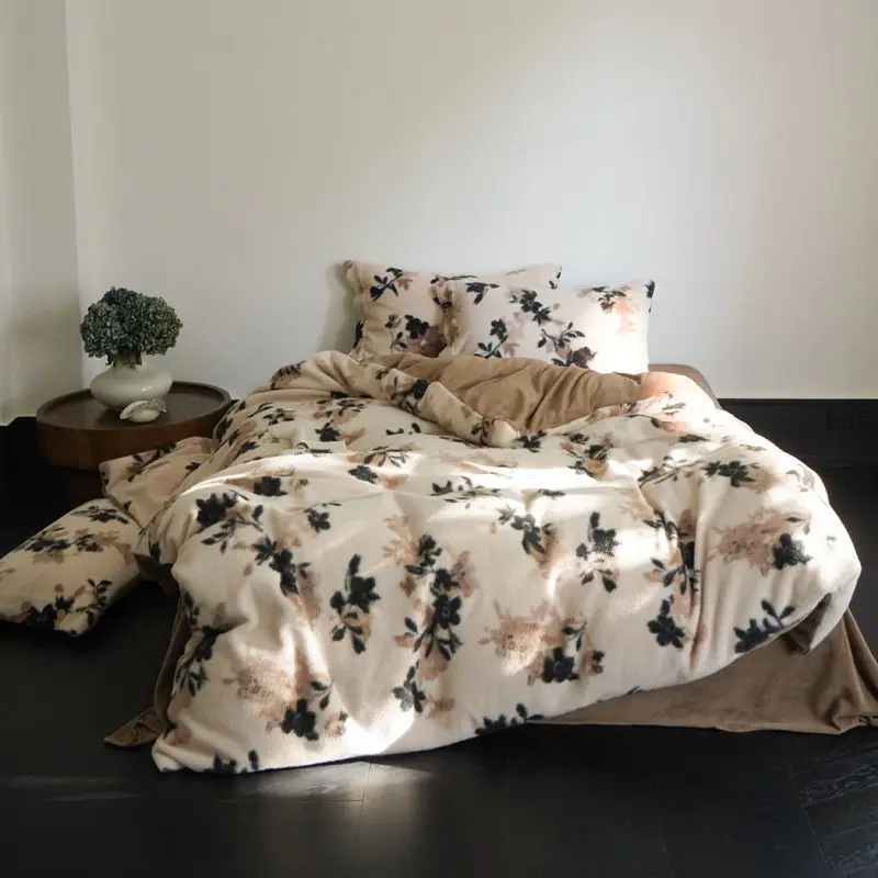 2026 New Winter Warm Thickened Milk Velvet Bedding 4pcs Set,Faux Cashmere Coral Flannel Bed Linens,American Simple Bedroom Decor