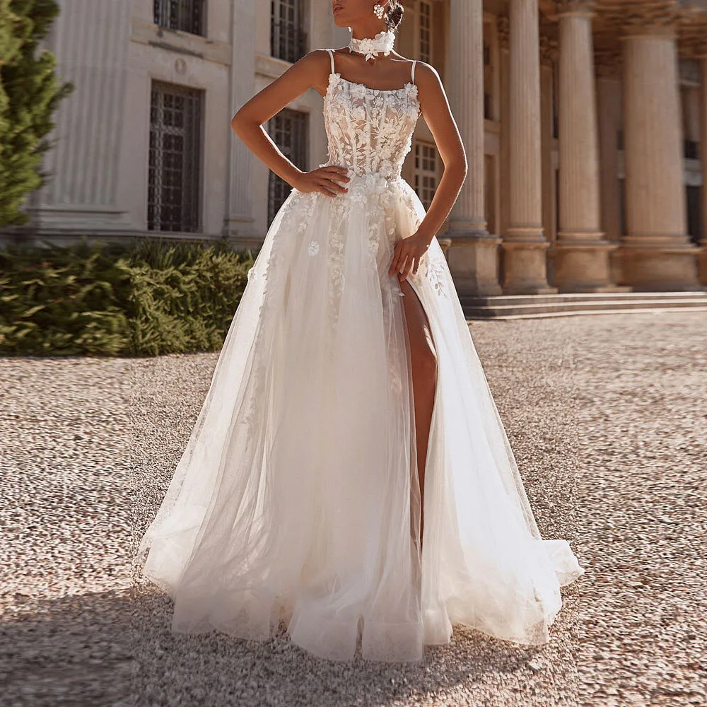 Maßgeschneidertes, anmutiges Brautkleid mit floraler Spitze und Schal, Spaghettiträger, Korsett, Brautkleid, Tüll, Sommer-Hochzeitskleider mit Schlitz