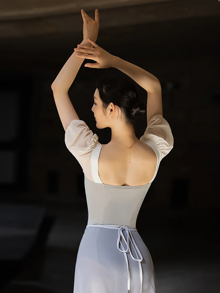 ملابس الباليه النسائية البيضاء ، بذلة الرقص ، الممارسة اليومية ، ملابس اليوغا ، الكبار ، تصميم جديد ، الجملة