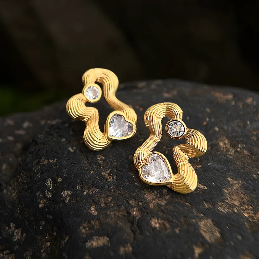 Dream Space~ Original geometric lines zircon love stud earrings niche light luxury earrings factory