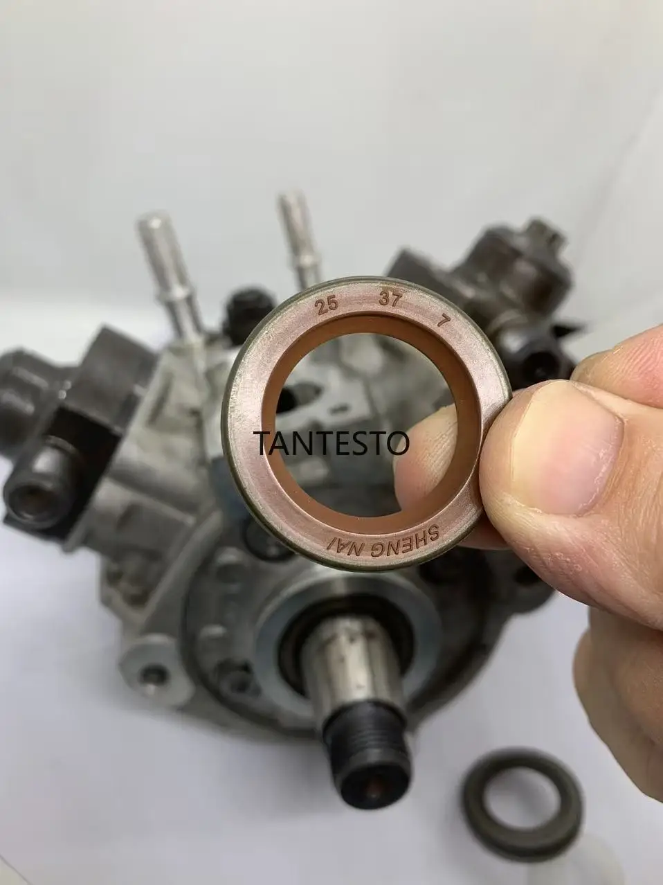 

2PCS CRIN4 CP4 Diesel Pump Oil Seal 25X37X7mm Repair Kits