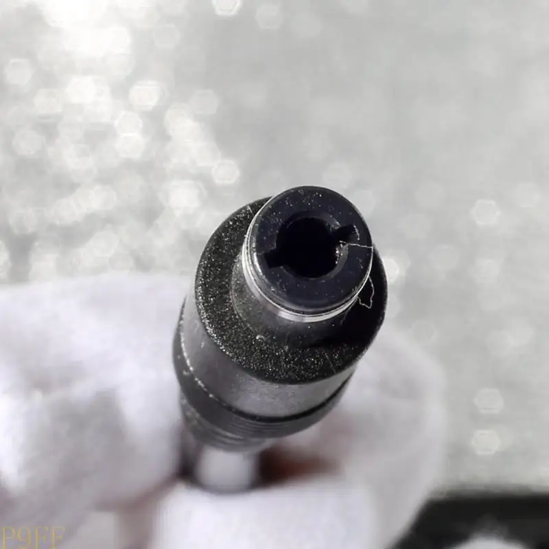 

CS1W Высокоскоростной штекер 6,3x3,0 мм с 2-контактным кабелем питания для компьютеров «все в одном»