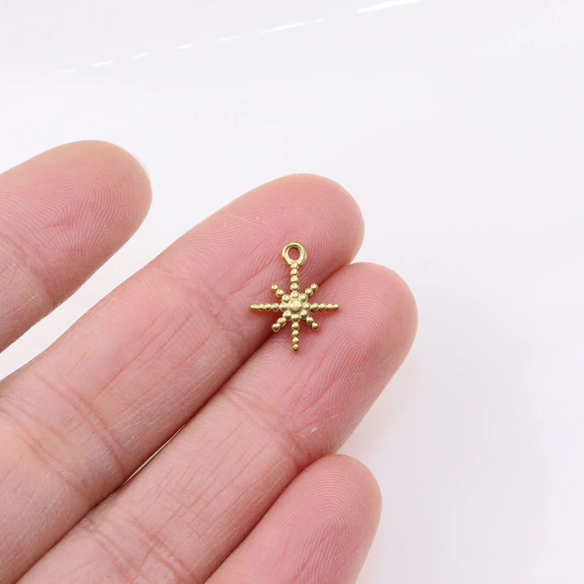 

5pcs 8mm Wholesale Casting Stainless Steel Star And Key Coin Charms Pendant DIY Necklace Earrings Bracelets Unfading Colorless