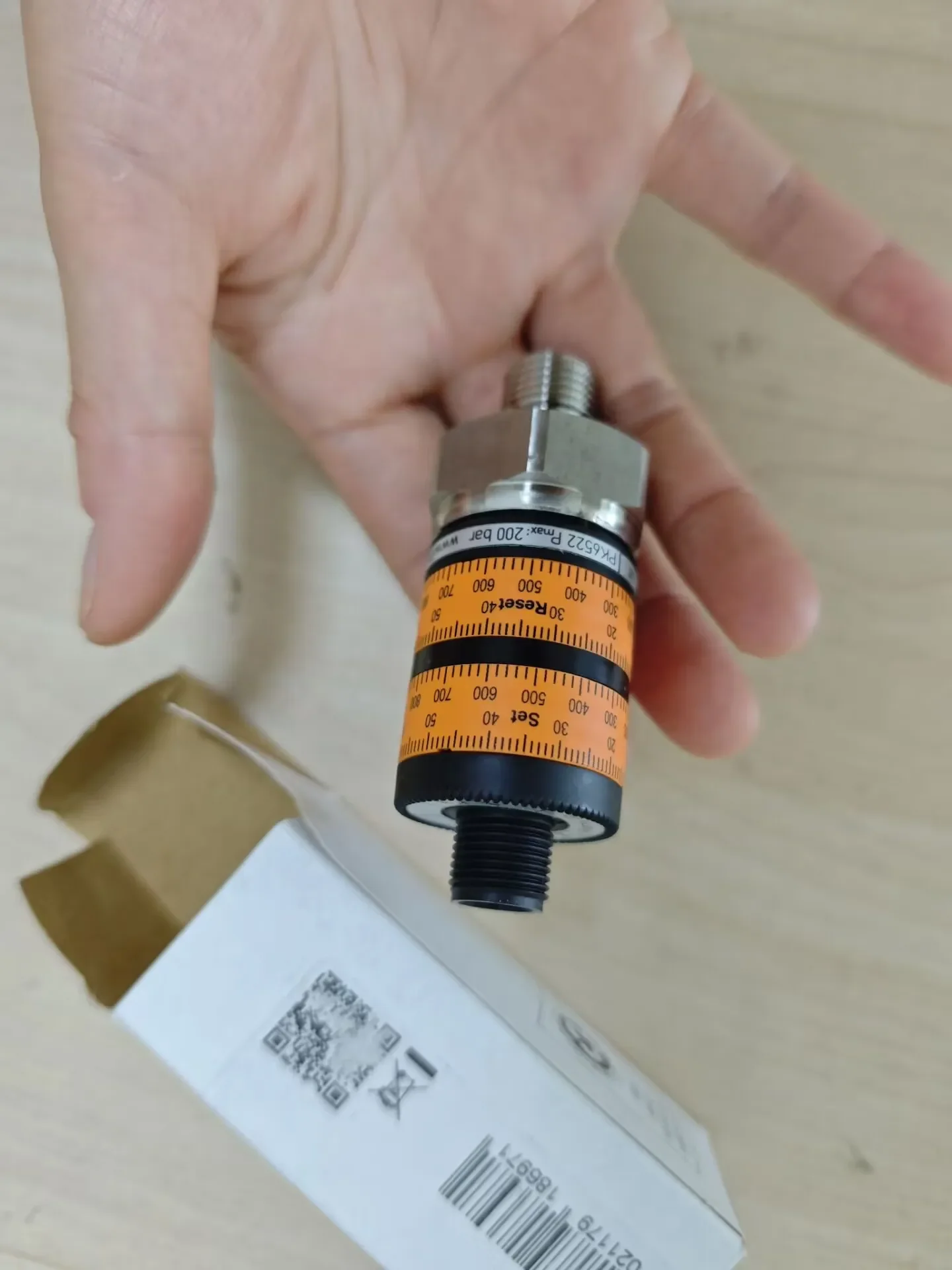 

NEW New Pressure Sensor PNP Output PK6522 Pressure Transducer