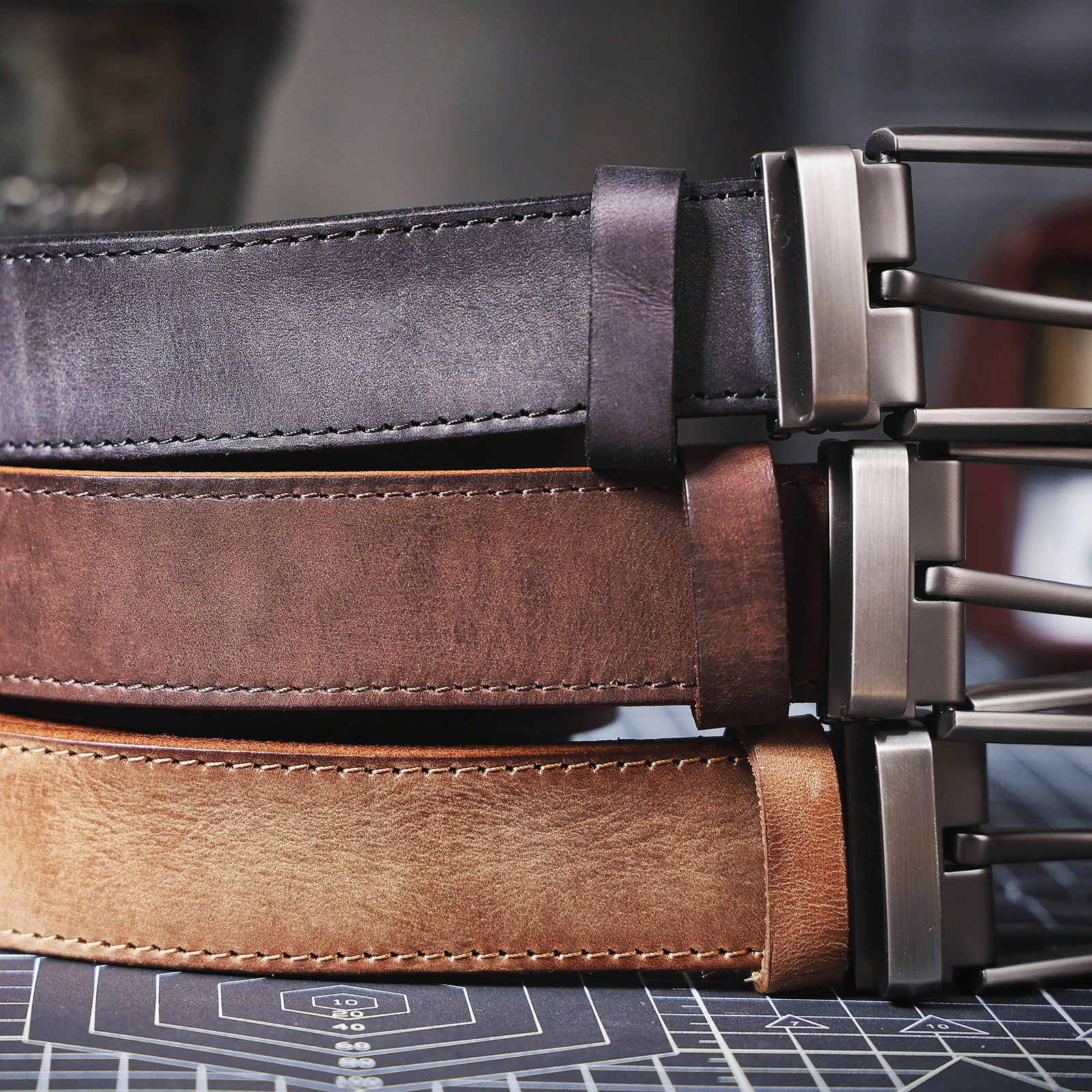 Echtleder-Herrengürtel aus Rindsleder, Italienisches Dickleder mit Geschenkbox, Retro Vielseitiger Herren-Jeansgürtel, Ideale Geschenkwahl – Detail 13