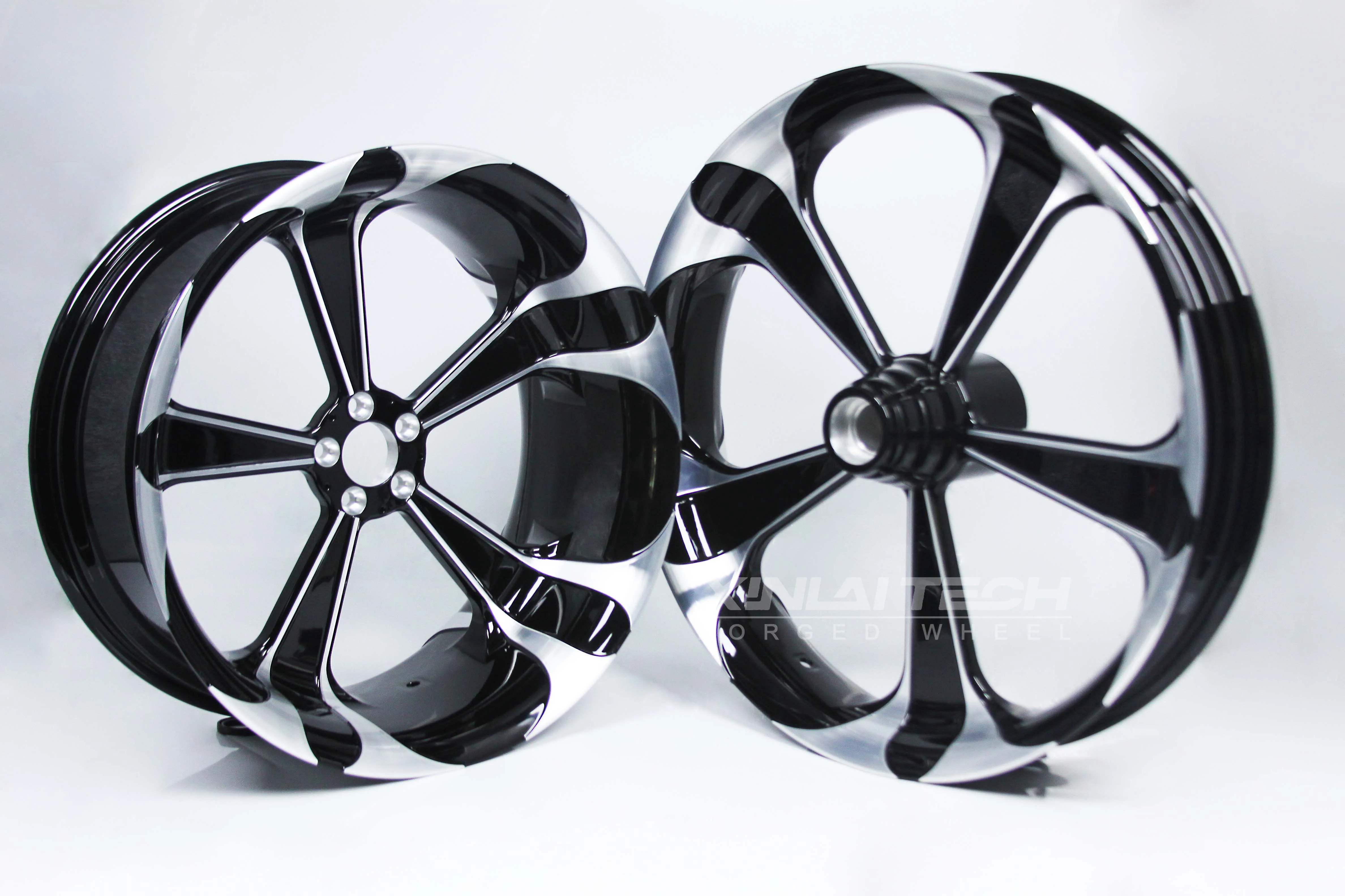 XL Forged Cruiser Motorcycle Wheel for Harley Davidson Indian Motorcycle Wheels Rims for Harley Indian Scout Chief Wheels