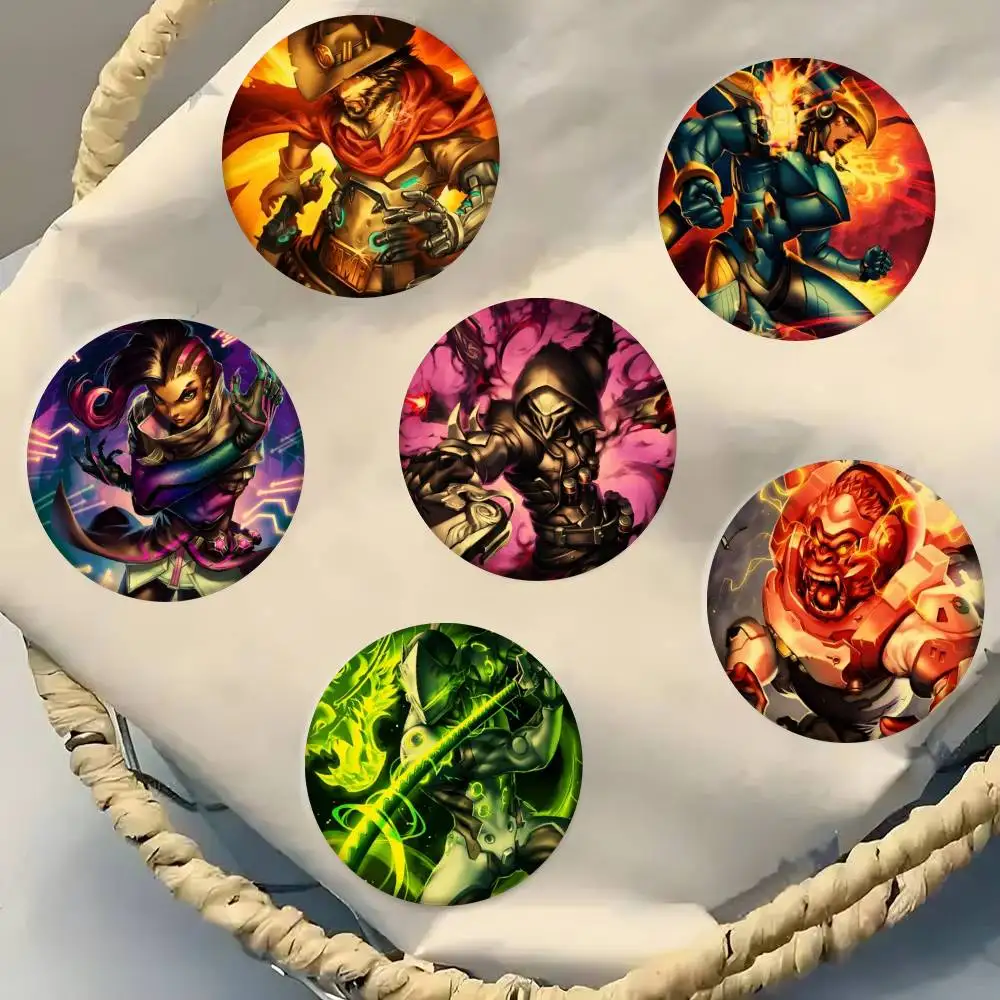 Broche redondo de personaje de juego Overwatch, insignia de metal con meme, para sombrero, bolso, accesorios creativos de joyería para solapa, regalos