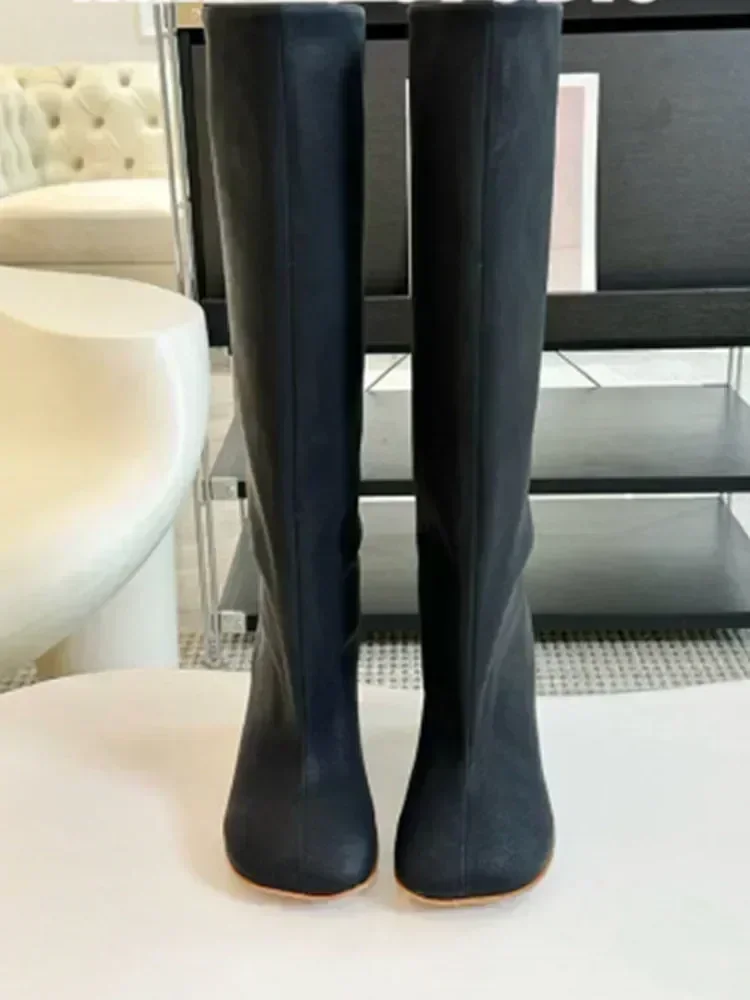 2024 Otoño e Invierno nuevo tacón delgado hasta la rodilla botas de mujer punta redonda de moda de talla grande botas largas de mujer botas de