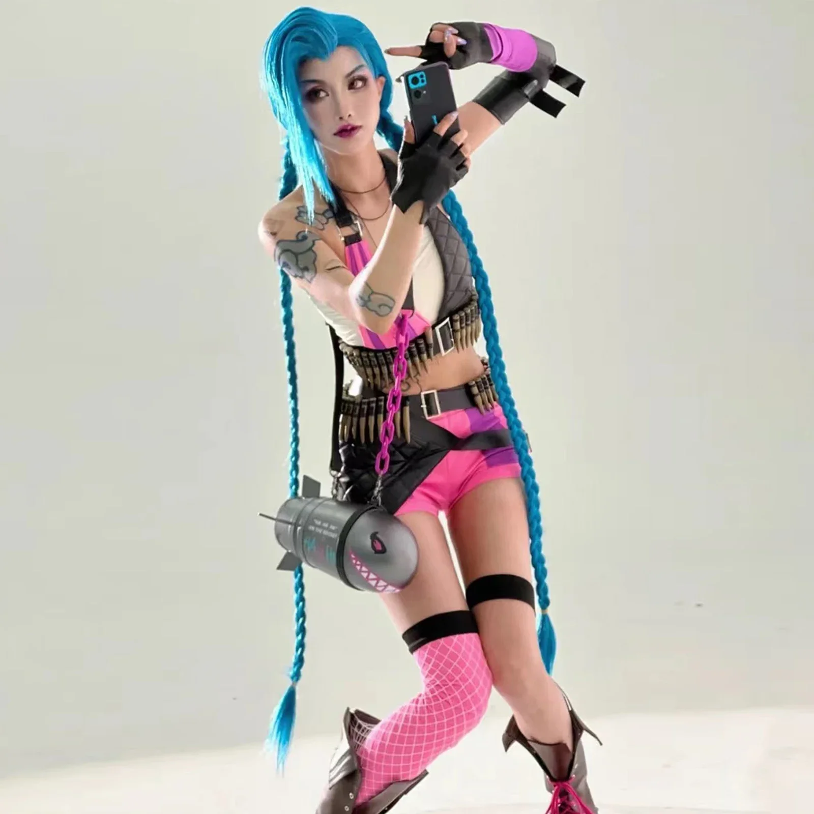 باروكة أزياء LOL Game Jinx التأثيرية باللون الأزرق المضفر للنساء أزياء الهالوين وحفلات الرسوم المتحركة